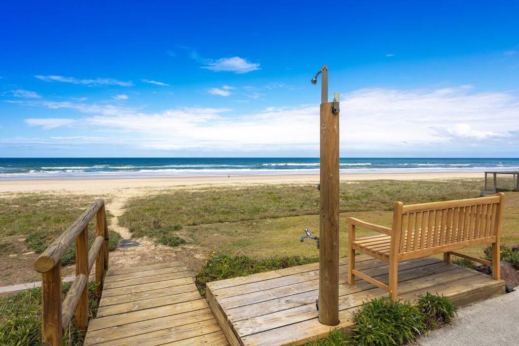 Paloma Oceanfront Apartment Гоулд Коуст Екстериор снимка