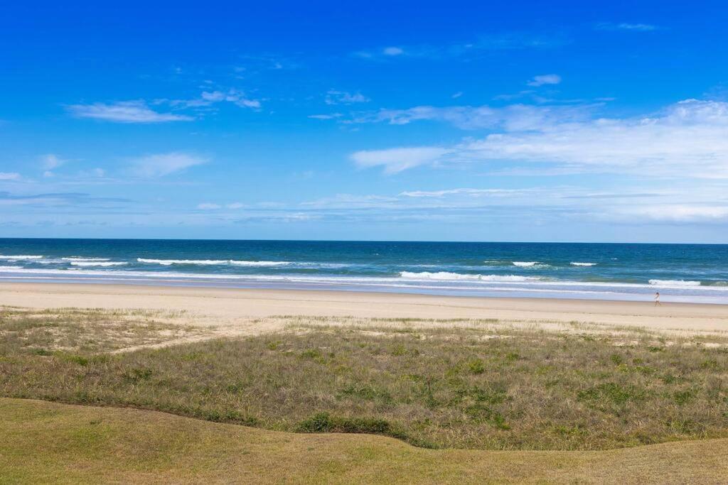 Paloma Oceanfront Apartment Гоулд Коуст Екстериор снимка
