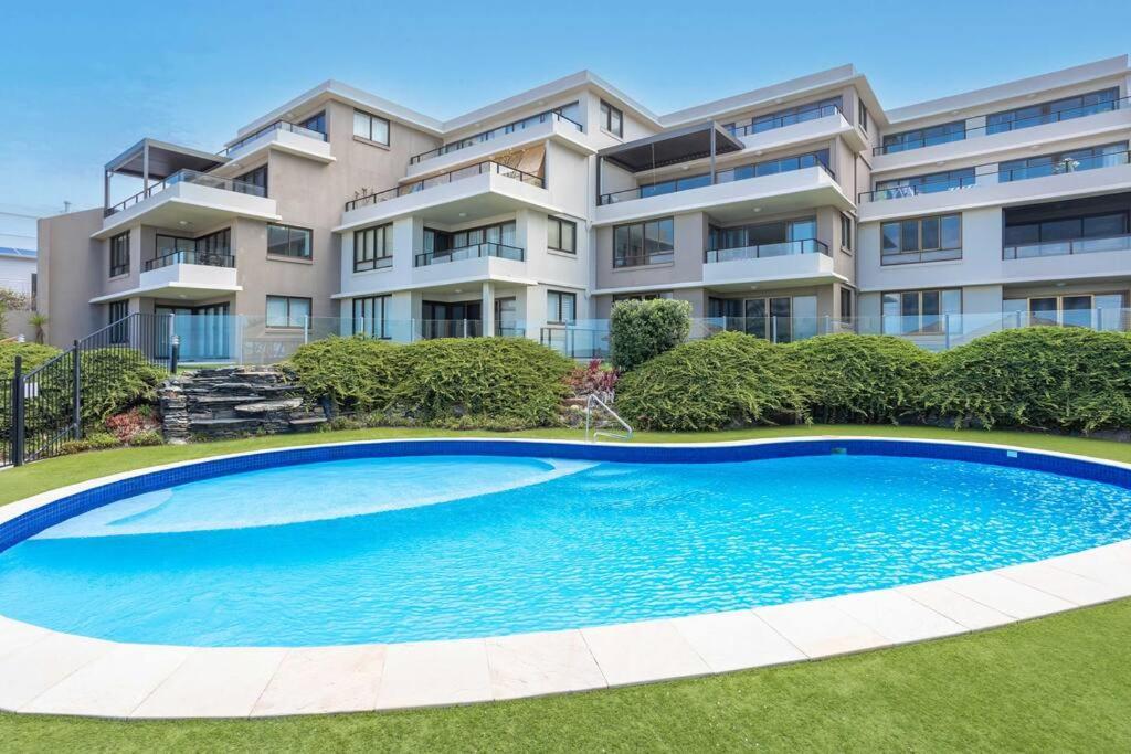 Paloma Oceanfront Apartment Гоулд Коуст Екстериор снимка